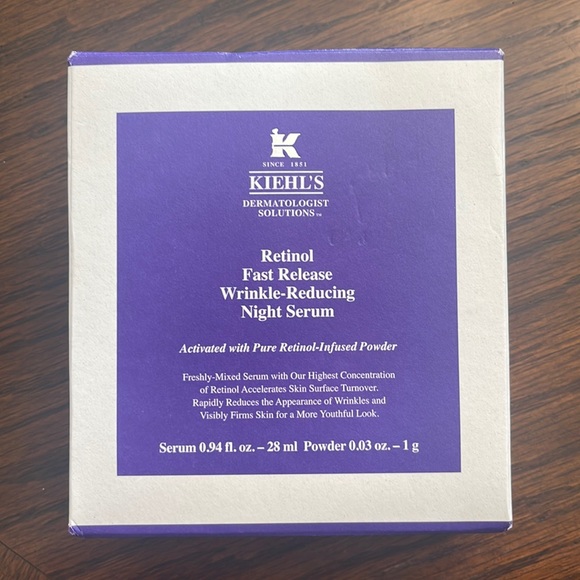 Kiehl’s Retinol Fast Release Wrinkle Reducing Night Serum